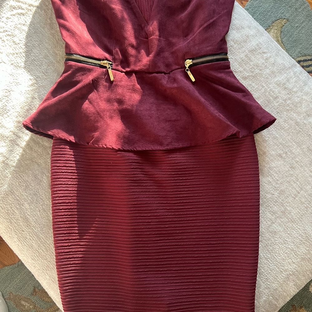 Venus Burgundy Peplum Dress sz 2